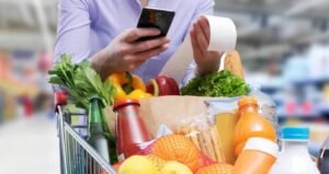 El 76% de los endeudados en Argentina recurre al crédito para pagar alimentos, salud y servicios