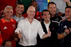 Rebelión contra Infantino: leyendas del fútbol mundial exigieron cambios en la FIFA