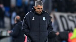 Juan Pablo Vojvoda dejó de ser el técnico de Racing