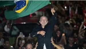 Lula Da Silva logró la reelección al superar a Flávio Bolsonaro